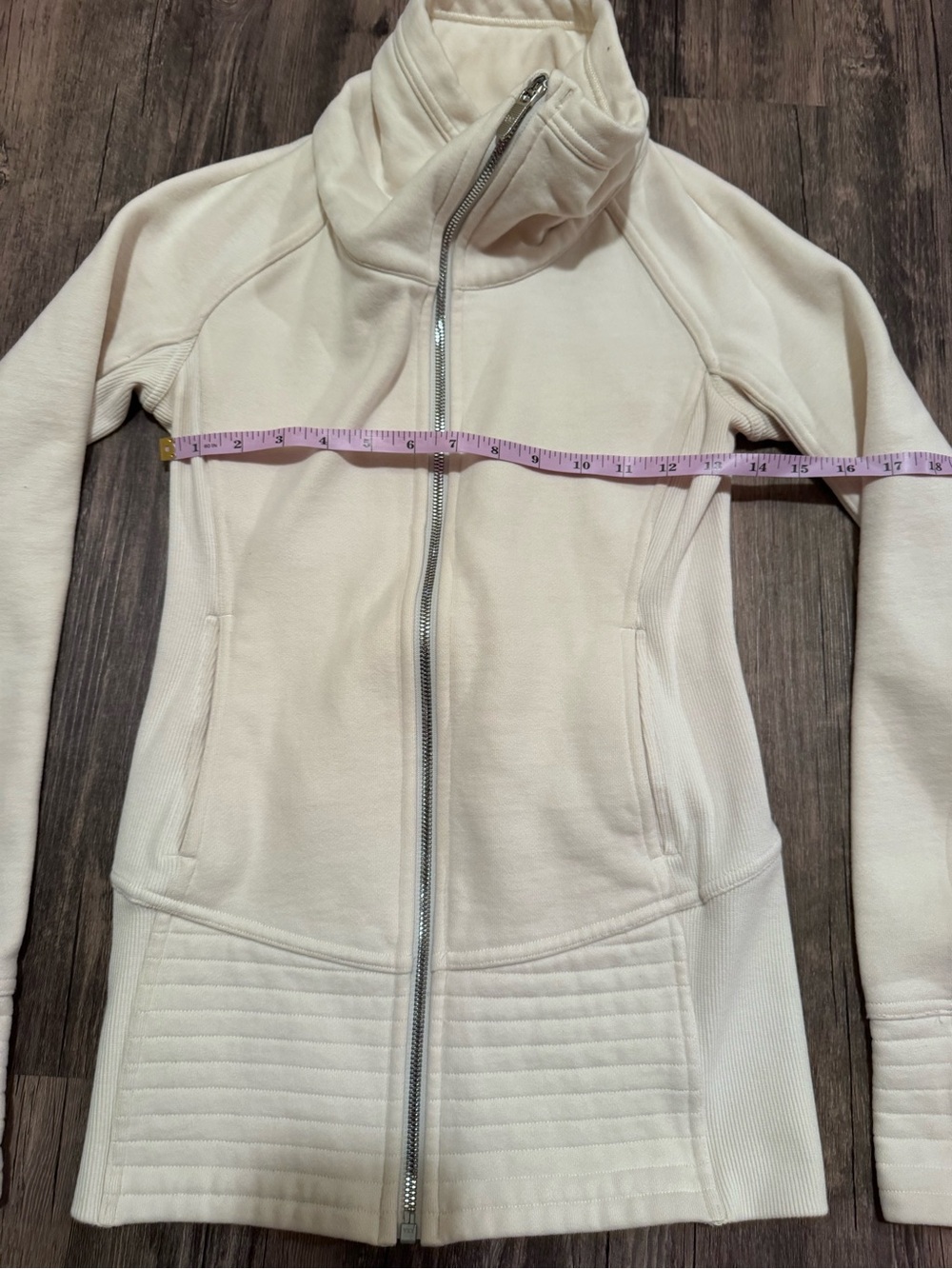 Lululemon Jacket Radiant II W4AOWS Light Court Zip Up Size 2 - Picture 6 of 6